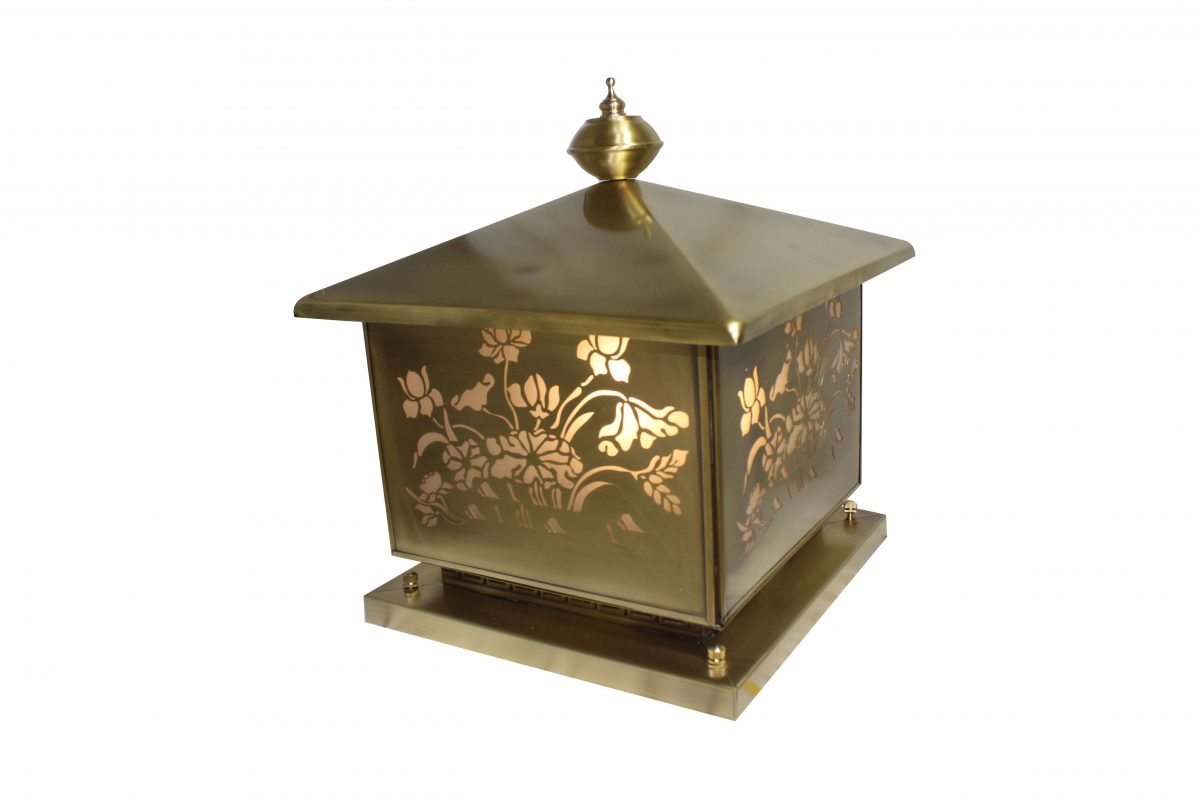 Đèn Trụ Cổng Đồng Mặt Kính Họa Tiết Bông Hoa TD-05